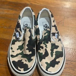 Camo design Slip- On Vans